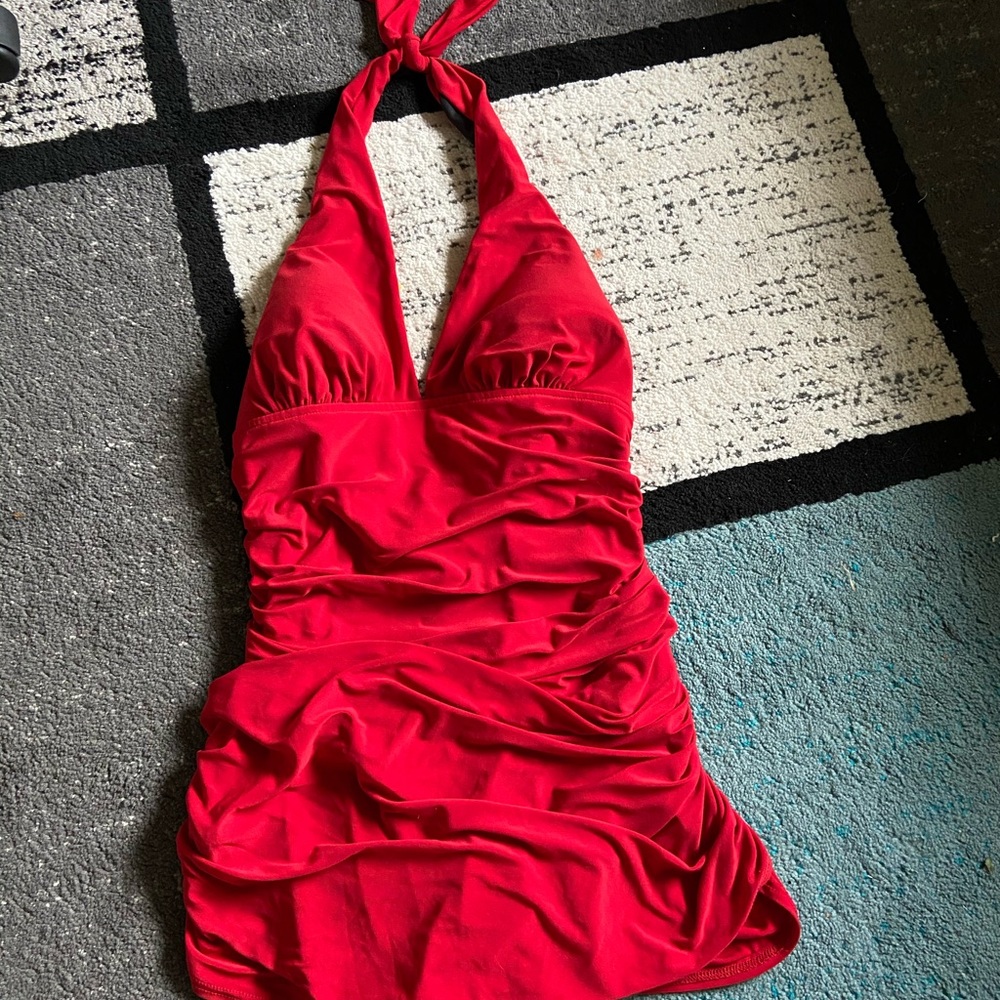 Yvonne Style MiracleSuit One piece bathing suit